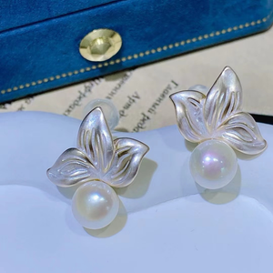 Freshwater Pearl Earrings